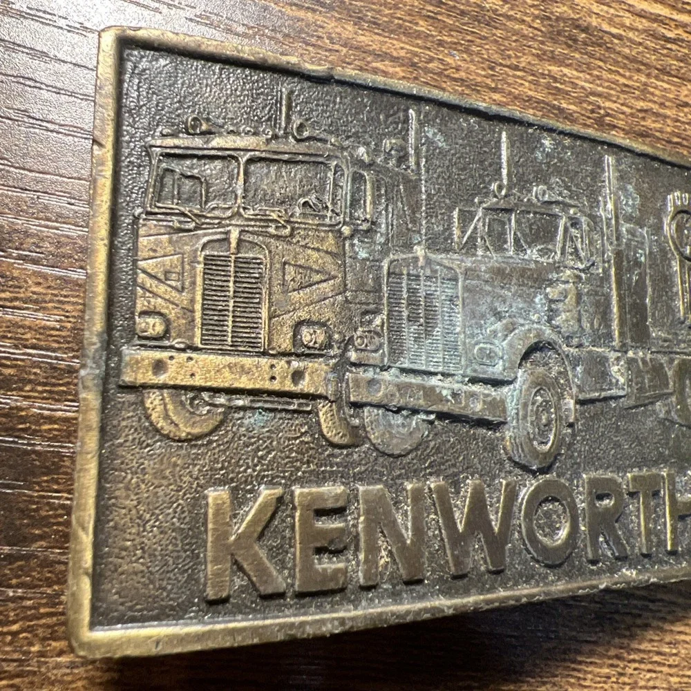 Vintage 1970s Kenworth Truck Cabover Long-Nose 18-Wheeler Belt Buckle 767 Brass